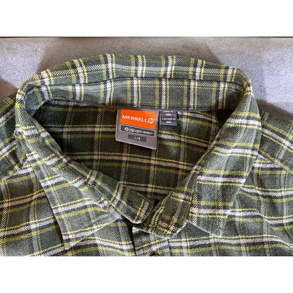 Merrell Opti-Wick L Men’s Flannel Plaid LS Button-Up Shirt Pockets Green Large